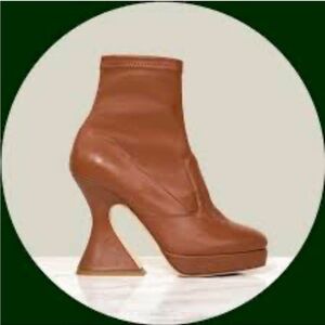 Chelsea Paris Twirl into Spring